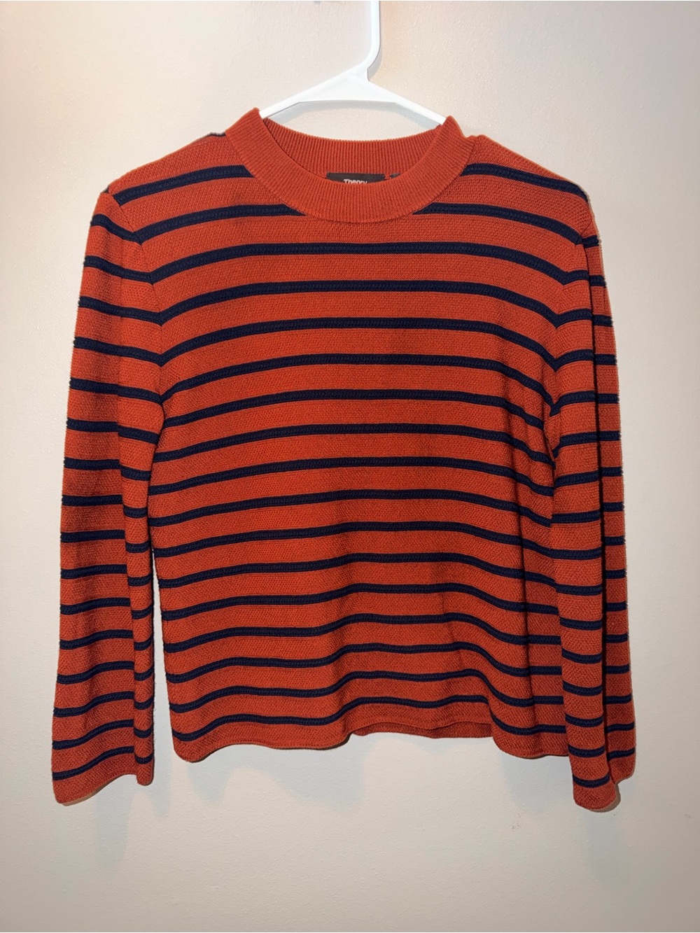 Theory Minimalist Size M Orange and Navy Striped Crewneck Sweater